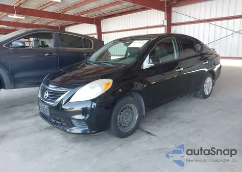 2014 Nissan Versa 1.6 S/1.6 S+/1.6 Sl/1.6 Sv z USA, uszkodzony, nr VIN 3N1CN7AP3EK464101